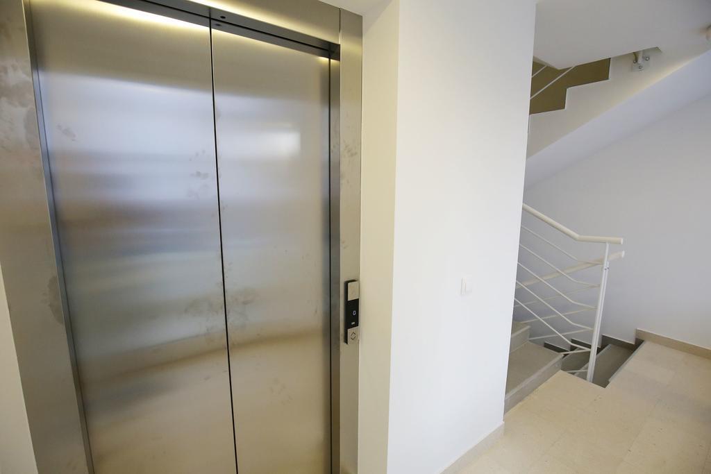 Apartment Flowers, Free Garage Parking ซาดาร์ ห้อง รูปภาพ