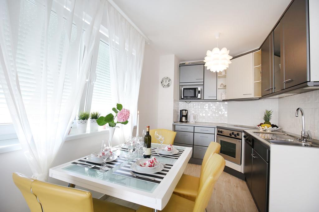 Apartment Flowers, Free Garage Parking ซาดาร์ ห้อง รูปภาพ