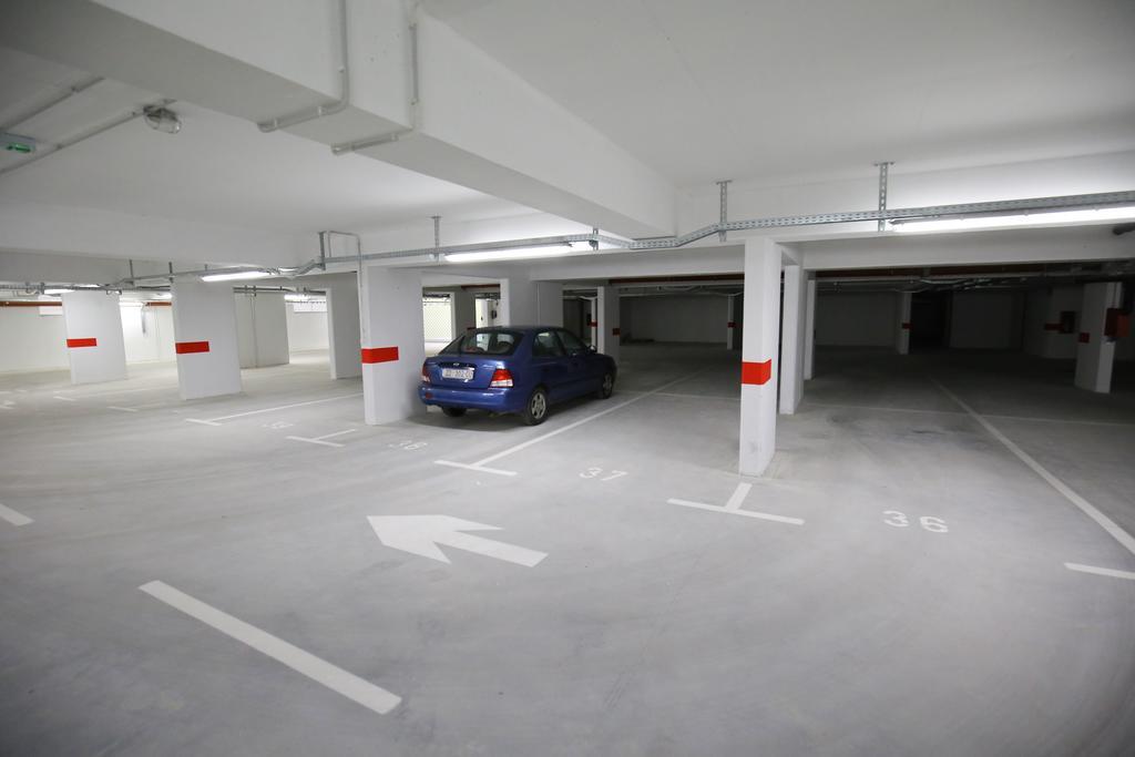Apartment Flowers, Free Garage Parking ซาดาร์ ห้อง รูปภาพ