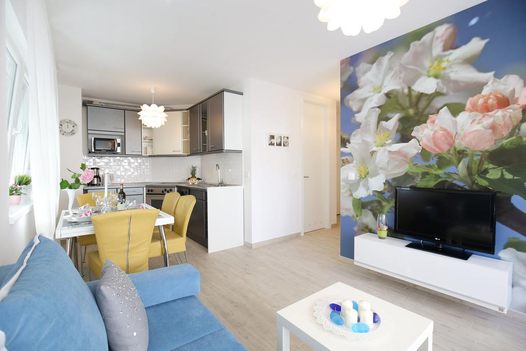 Apartment Flowers, Free Garage Parking ซาดาร์ ห้อง รูปภาพ